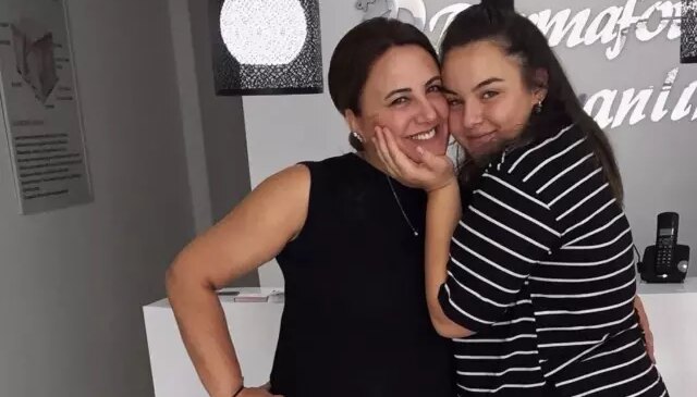 Sevgilisi annesini öldürmüştü! Genç kıza bıçakla tehditten hapis cezası