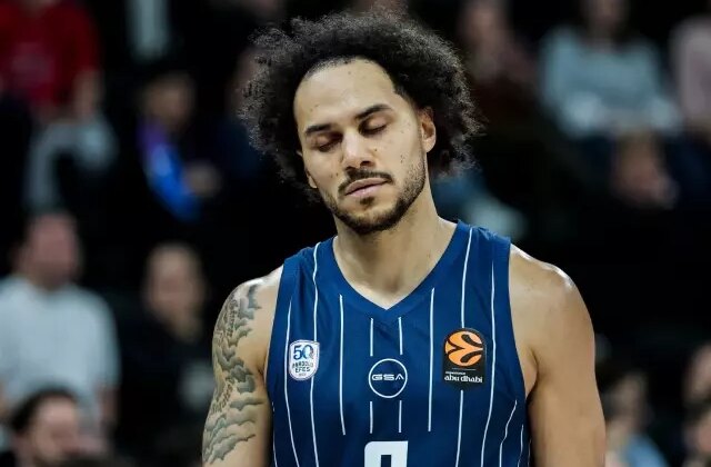 Shane Larkin’in sakatlık durumu belli oldu! Aylarca forma giyemeyecek