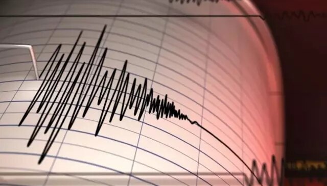 Sındırgı beşik gibi! Güne korkutan depremle uyandılar