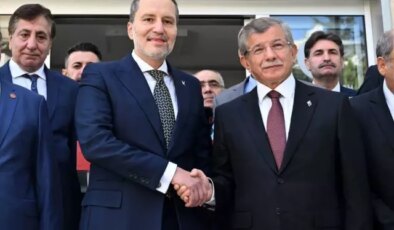 Siyaset kulislerini sarsacak haber! İki parti birleşmek için görüşmelere başladı