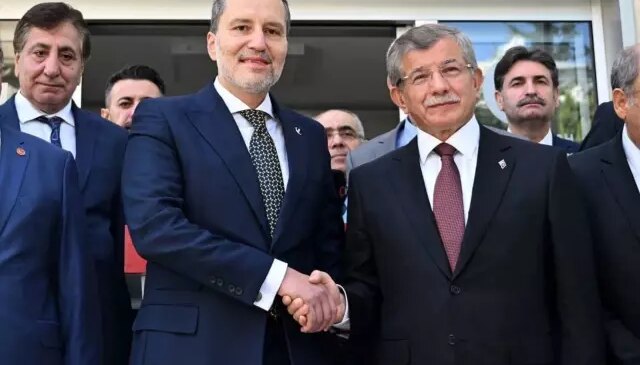 Siyaset kulislerini sarsacak haber! İki parti birleşmek için görüşmelere başladı