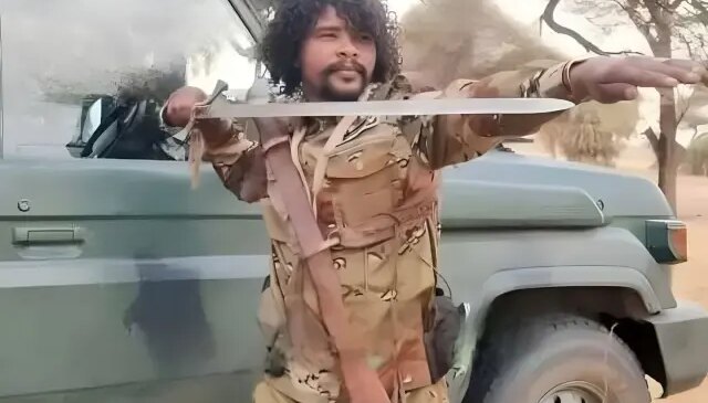 Sudan’ı kan gölüne çeviren Ebu Lulu: 2 bin kişiyi öldürdüm, daha fazlasını da öldüreceğim