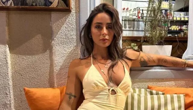 Talihsiz kaza! Yasemin Yürük denizde telefonunu aradı