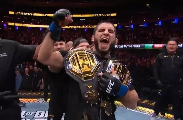 Tarihe geçti! Islam Makhachev’den çifte şampiyonluk