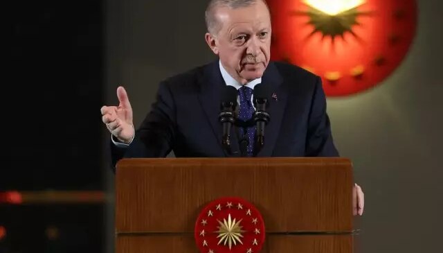 Tehlikeyi sezen Cumhurbaşkanı Erdoğan, MYK toplantısında partilileri uyardı