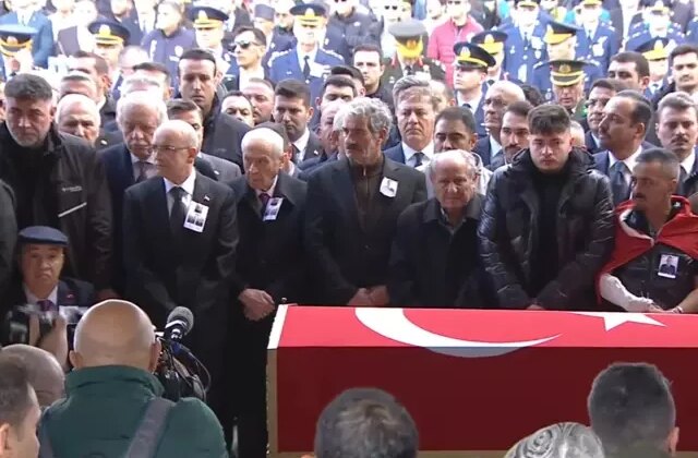 Türkiye şehitlerini uğurluyor! Devlet erkanı Ankara’daki törende