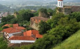 Türkiye’ye sadece 20 dakika uzaklıkta! Bu köylere yerleşenlere 500 bin TL verilecek