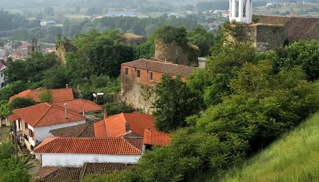 Türkiye’ye sadece 20 dakika uzaklıkta! Bu köylere yerleşenlere 500 bin TL verilecek