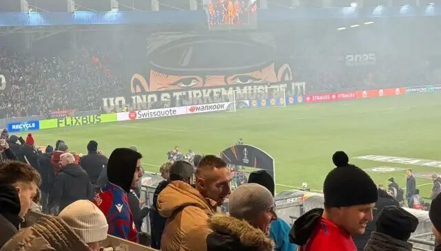 “Türklerle savaş olmalı” pankartı açan takıma UEFA’dan şaka gibi ceza