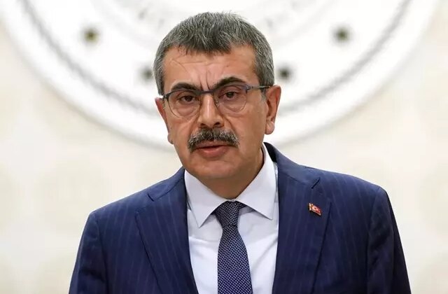 Üniversite eğitimi kısalıyor mu? Bakan Tekin yanıtladı