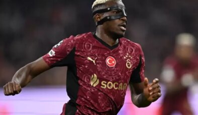 Victor Osimhen, Ajax’a attığı gollerle tarih yazmaya devam ediyor