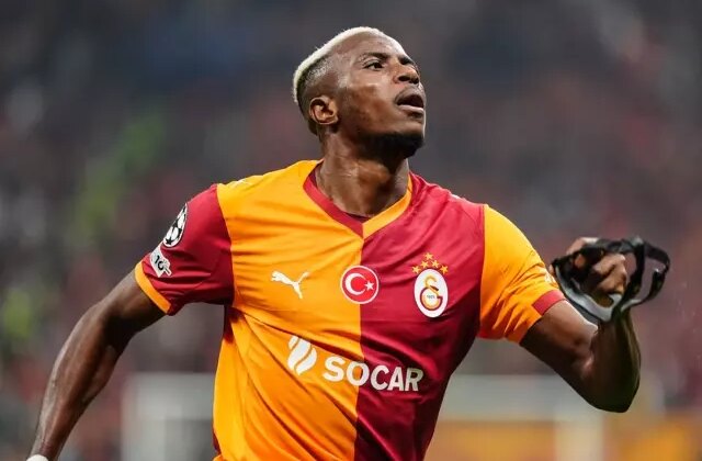 Victor Osimhen, Şampiyonlar Ligi’nde haftanın 11’ine seçildi