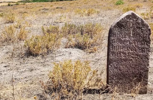 Yalnız mezarın sırrı çözüldü! Herkesin dışladığı Güllü Ayşa’nın dramı