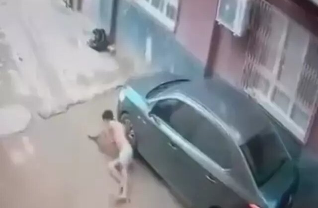 Yasak ilişki cinayeti kamerada! İç çamaşırıyla kaçarken katletti