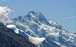 Yeni Zelanda’da Cook Dağı’nda 2 dağcı hayatını kaybetti