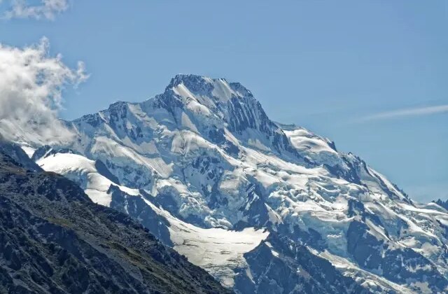 Yeni Zelanda’da Cook Dağı’nda 2 dağcı hayatını kaybetti