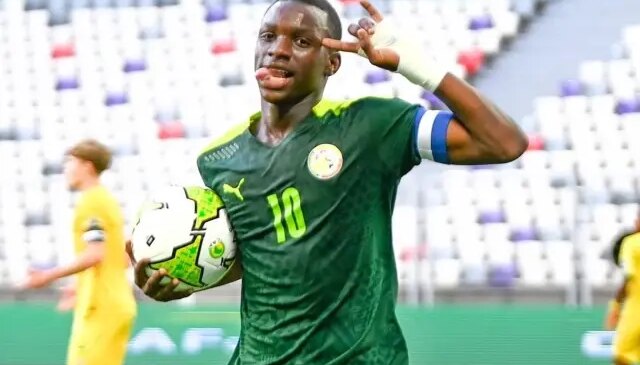 Bir garip olay! Fenerbahçeli futbolcu için kayıp ilanı verdiler