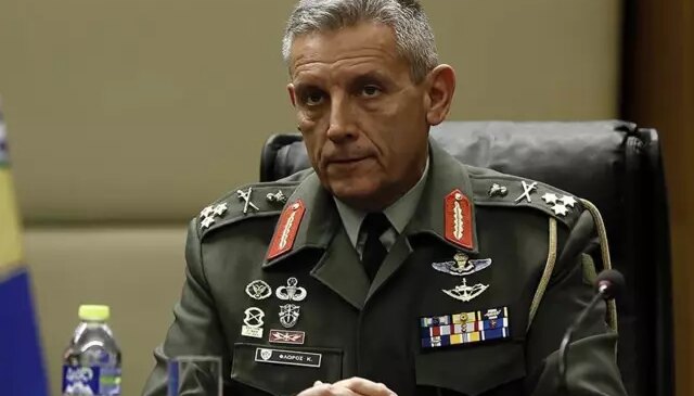 Yunanistan’ın eski Genelkurmay Başkanı’ndan Türkiye’ye alçak sözler: Köpek tasmasını koparırsa…