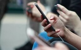 Yurt dışından cep telefonu getirecekler dikkat! IMEI kayıt ücretlerinde büyük artış