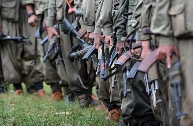 Yüzlerce PKK’lı terörist SDG’ye geçti, Türkiye teyakkuz ilan etti