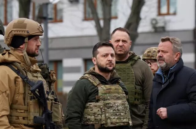 Zelenski’ye en yakın isim yolsuzluk operasyonu sonrası istifa etti