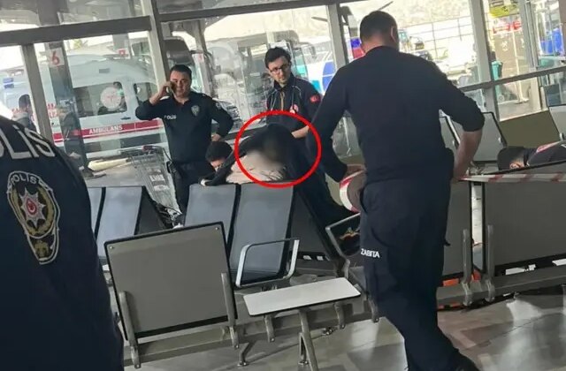 10 gündür otogarda yaşayan avukat oturduğu yerde hayatını kaybetti
