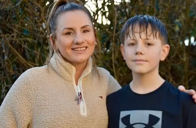 12 yaşındaki küçük kahraman, direksiyonda bayılan annesinin aracını durdurdu