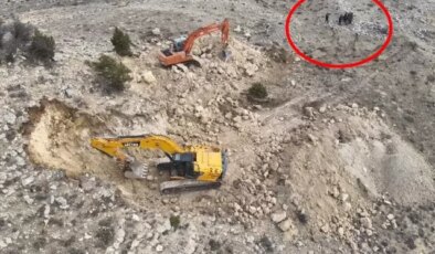 2 iş makinesiyle define arayanlara operasyon: 14 gözaltı