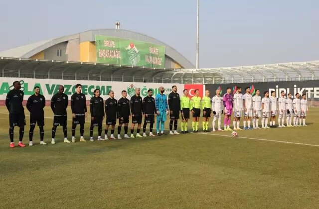 2. Lig ekibi Aliağa FK, gözünü Süper Lig’e diken Iğdır’dan puanı 90’da aldı