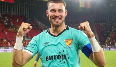 6 ay önce ‘Kovun’ deniliyordu! Şimdiyse taraftarın sevgilisi oldu