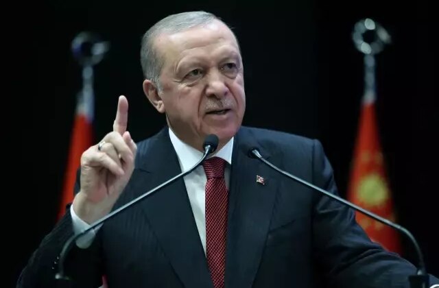 AK Parti’nin “Terörsüz Türkiye” raporu, Cumhurbaşkanı Erdoğan’a sunuldu