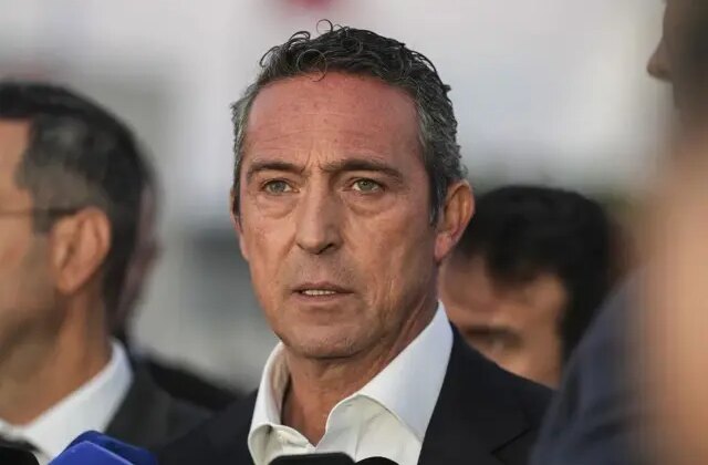 Ali Koç, Galatasaray derbisini izlemek üzere Kadıköy’de