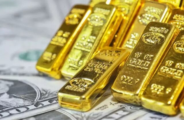 Altın haftaya tarihi rekorla başladı