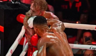 Anthony Joshua, Jake Paul’un çenesini kırdı