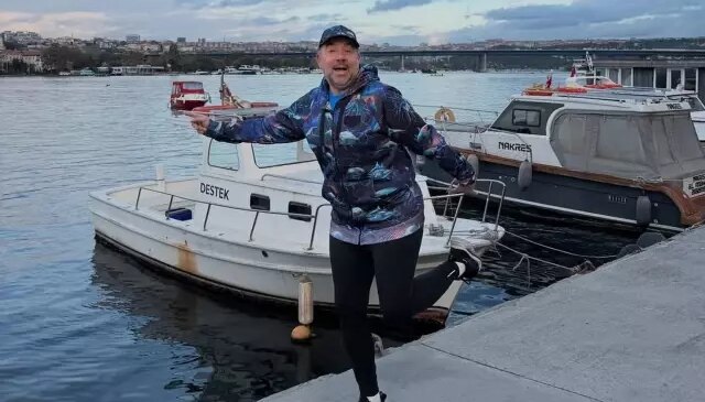 Ata Demirer’den esprili zayıflama tüyosu: İnsanın yaptığı hiçbir şeyi yemiyoruz!