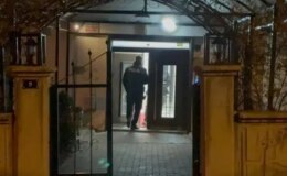 Baba-oğul kavgasında kan aktı! Biri hastanede yaşam savaşı veriyor