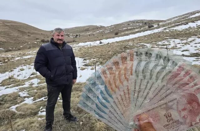 Babasına kızıp girdiği işte paraya para demiyor: Memur olsaydım bu kadar kazanazmadım