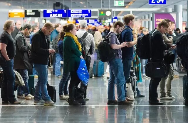 Bakan duyurdu! İrlanda iltica başvurularını azaltıyor