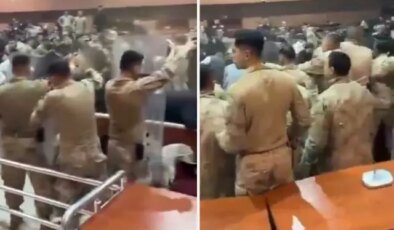 Barış Boyun davasında duruşma salonu karıştı! Sanıklar jandarmaya sandalyelerle saldırdı