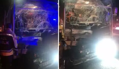 Batman’da midibüs çekiciye çarptı: 11 yaralı