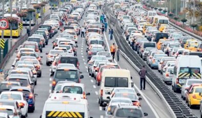 Benzine 2 lira 2 kuruş zam geliyor