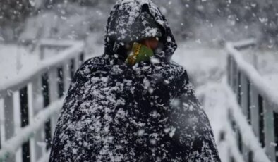Bere, eldiven dolapta ne varsa çıkarın! İstanbul’a lapa lapa kar için tarih verildi