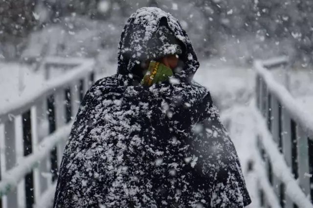 bere eldiven dolapta ne varsa cikarin istanbul 19338914 6534 o