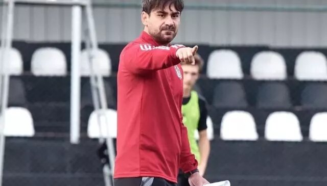 Beşiktaş’ta Veli Kavlak ile yollar ayrıldı