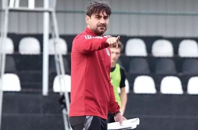 Beşiktaş’ta Veli Kavlak ile yollar ayrıldı