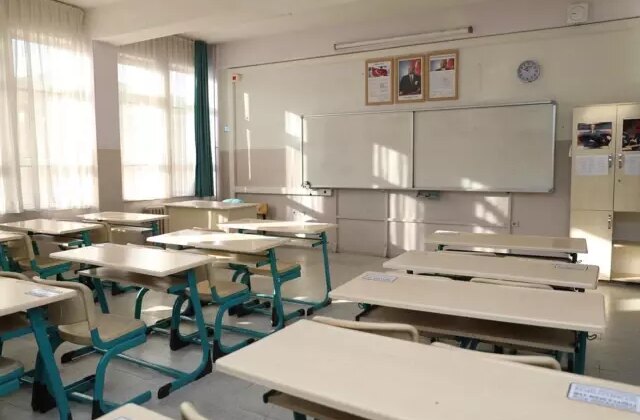 Biri 15, diğeri 16 yaşında! Liseliler yapay zekayla kızların müstehcen fotoğraflarını ürettiler