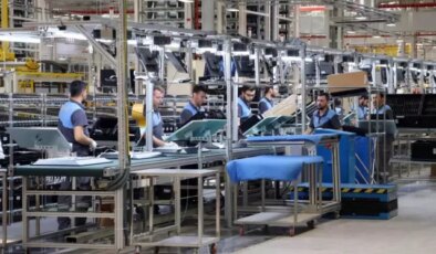 Bu fabrikadaki maaşlar dudak uçuklatır! İşçilere yüzde 100 zam