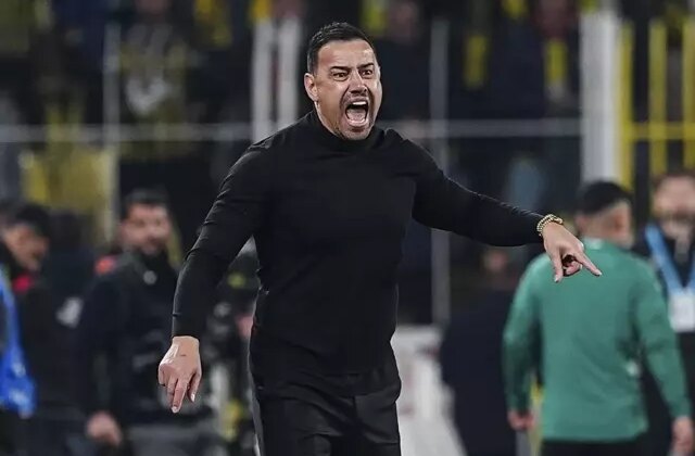 Çağdaş Atan’dan tepki: Hakemliği bıraktı, neden VAR koltuğunda?