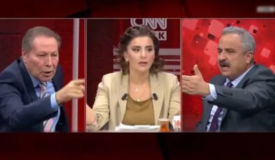 CNN Türk canlı yayınında tansiyon yükseldi: Elini masaya vurma, terbiyesizlik yapma