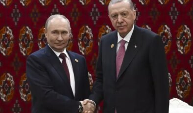 Cumhurbaşkanı Erdoğan, Türkmenistan’da Putin ile görüştü